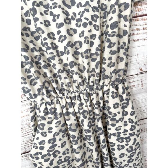 NEW Bibi Womens Animal Print Keyhole Back Short Sleeve Romper Cream Black Small - Picture 4 of 12